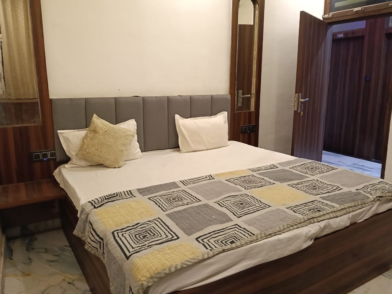 Hotel Kaushalya Room