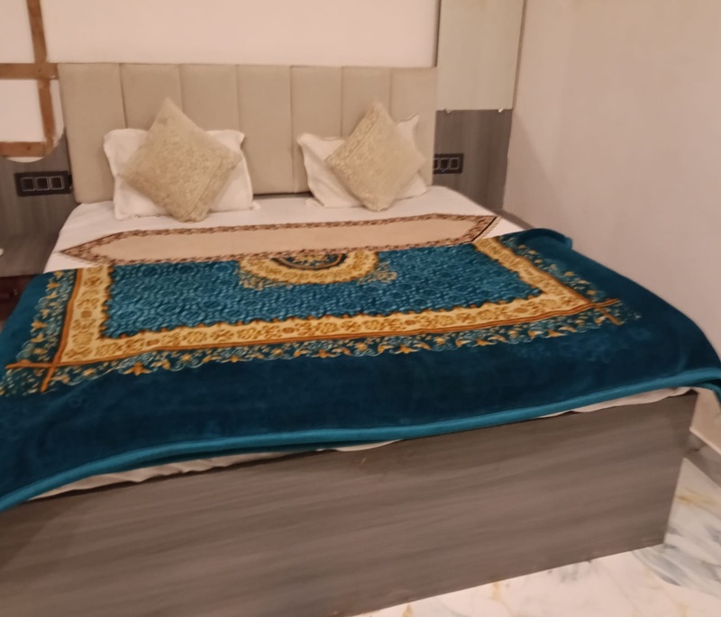 Kaushalya Hotel Ayodhya